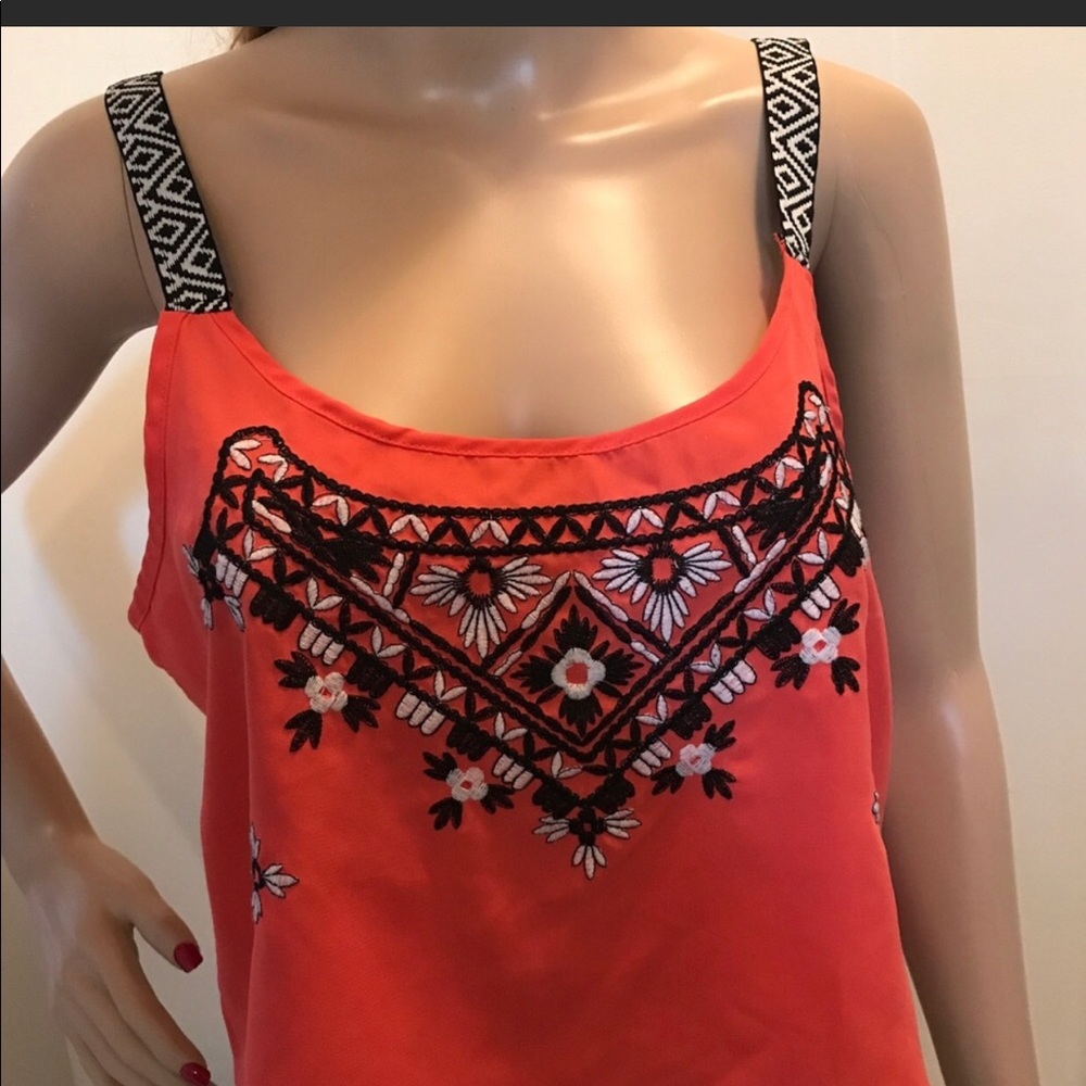 Xhilaration Super Cute Crop Top Size Large